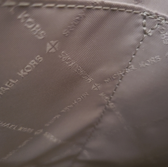 Michael Kors Purse - Picture 5 of 9